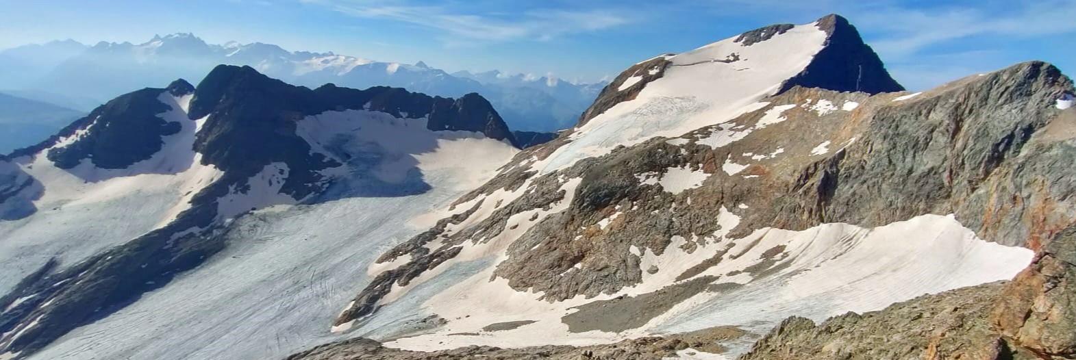 Grand Sauvage, l'Etendard et ce qu'il reste du glacier de St Sorlin